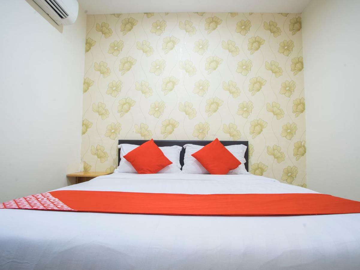 Oyo 982 Hotel Sk Kajang Exterior foto